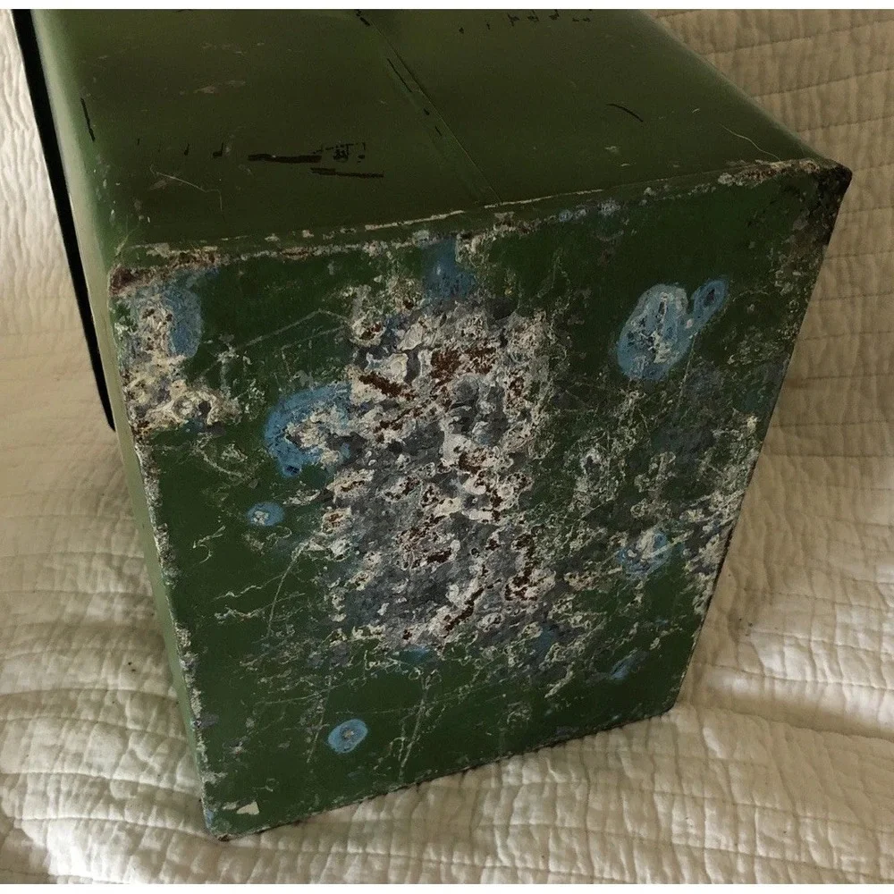 VTG Two's Company Green Metal Canisters Bread, Crackers & Biscuits Farmhouse